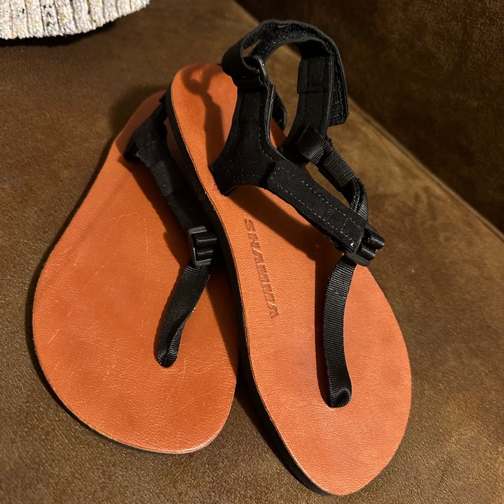 Pre-loved | Brown Shamma Charger Barefoot Sandal | 7